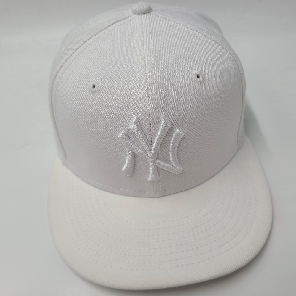 New York Yankees Hat Fitted 7 1/2 New Era 59Fifty White MLB Baseball Logo Men